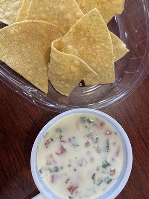 Chips & Queso