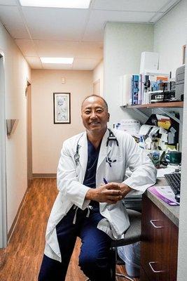 Dr. Min, Internal Medicine Primary Care Doctor