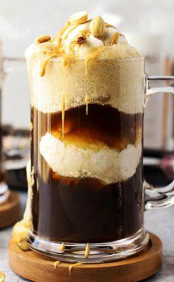 We offer old fashioned sodas from the 1940s and 50s like this Root Beer Float.