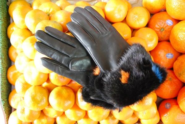 These gorgeous mink cuff gloves from BRUNO CARLO Italy will make you happy this season. The cuff folds up as well.