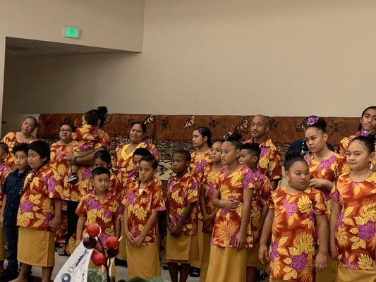 The Sunday school children about to perform their welcoming song