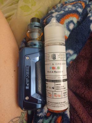 this is my Zeus vape and my fruity pebbles juice i bought from this awesome store.