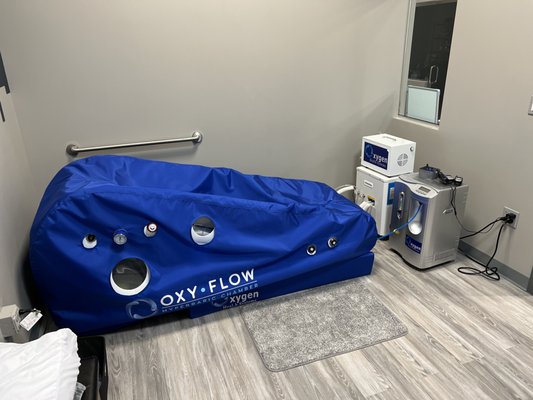 mHbOT Mild Hyperbaric Oxygen Therapy Room (1 of 2 chambers)