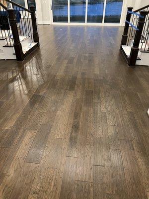 Random width engineered wood floors