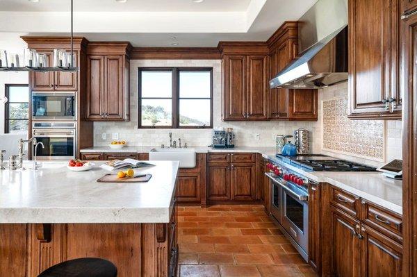 Kitchen Pacific Palisades Real Estate - Margaux Glaser Sothebys International Reality