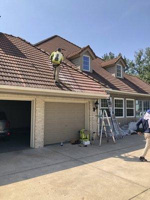 Adam's Roofing and Tuckpointing