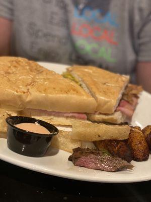 CUBAN SANDWICH DINNER PLATE