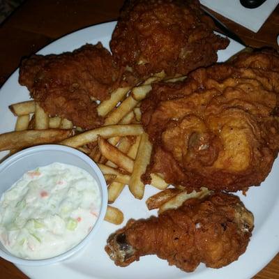 Their Fried Chicken is Juicy with Great Flavor and So Crispy!