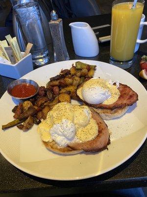 Eggs Benedict