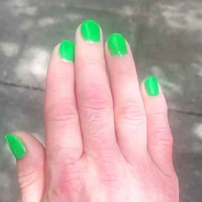 DND gel polish spring leaf