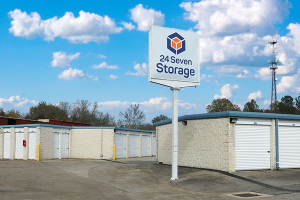 24 Seven Storage
615 Elm Court
Hopewell, VA 23860