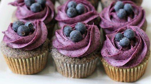 Full Service Catering:  Dessert/Mini Blueberry Cupcakes