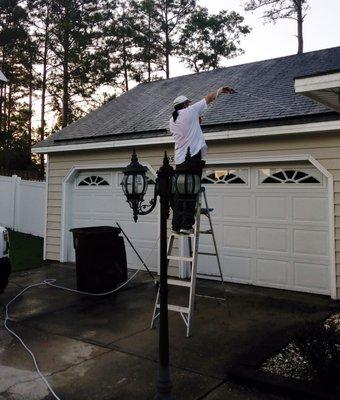 a non pressure roof wash application