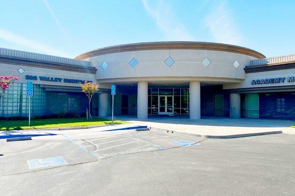 Photo of the main building where our Fresno branch is located.