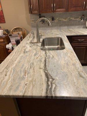 New kitchen countertop and sink