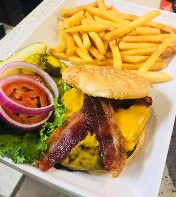 Bacon Cheeseburger