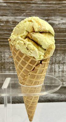 The smooth creamy tart taste of Key Lime Pie ice cream! For a limited time!