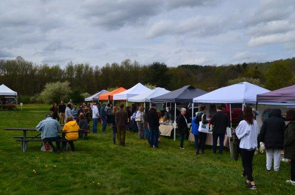 Countryside Farmers' Market At Howe Meadow