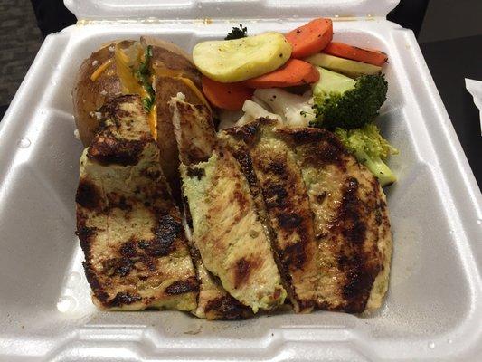 Grilled chicken with steam veggies and potato