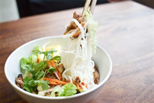 Freshroll's DIY Vietnamese Vermicelli Bowls