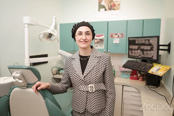 Dr. Mariya Dayanayeva