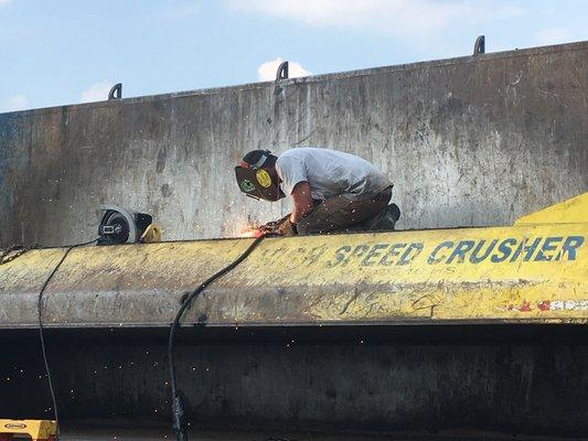 Major crusher repair at Pull a Part on Recovery Lane