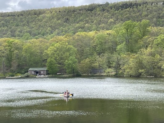 Canoe returning