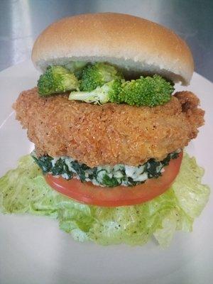 Creamed Spinach
Steamed Broccoli
Fried Chicken
Tomato