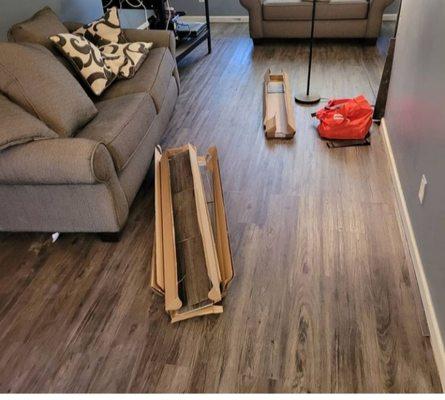 Vinyl Planks Flooring Installation