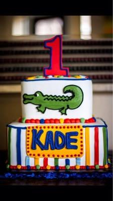 The cutest alligator cake ever!