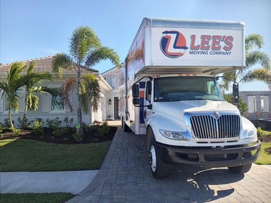 When looking for movers in Florida, Lee's Moving Company is your best Choice. Reliable Moving Services