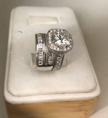 Channel platinum wedding set