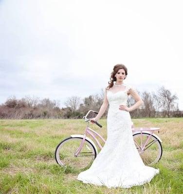 Re'Luv'd Vintage Photography Studio + Prop Rental 
 Bridal Photoshoot (off property in Fulshear, Tx)