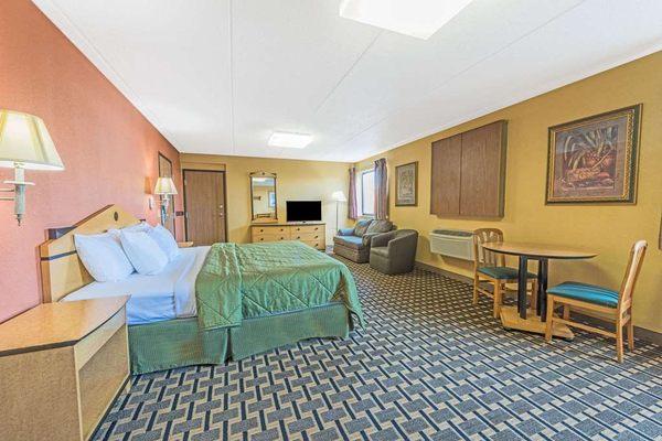 Days Inn Hurstbourne