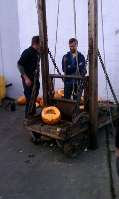 Pumpkin guillotine