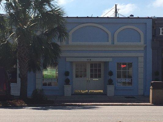 The front of the salon, right on Main Street in the heart of Myrtle Beach! Such a charming location!