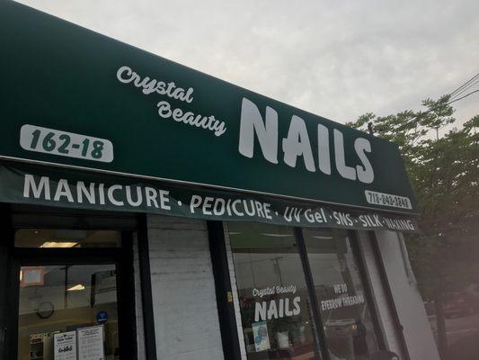 Nail salon