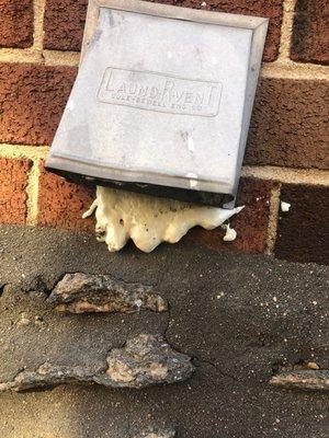 Vent hole