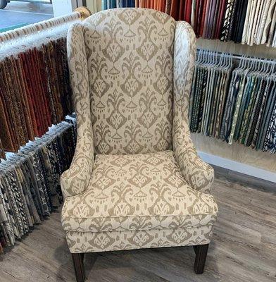 Nothing like a great upholstery job! This newly reupholstered chair is #fab with its #gorgeous @norbarfabrics fabric in Knox-Hazelnut.