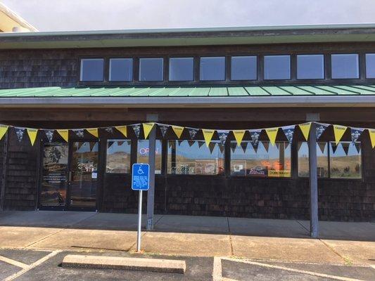 Store front at Munsel Lake Plaza