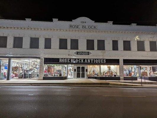 Rose Block Antiques Outside