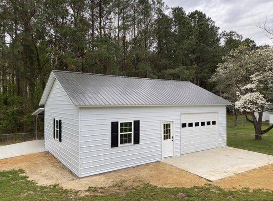 Metal garage 30x30x9' custom made.