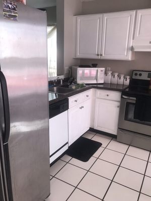 Here you can see a series of before and after of a standard cleaning one of our clients kitchens.