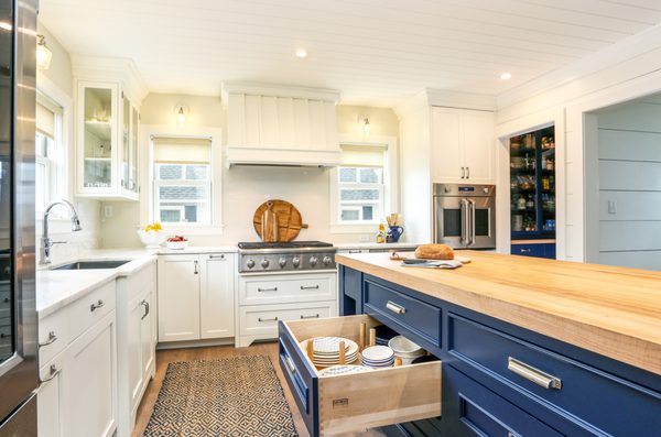 Navy island in Cape Cod kitchen