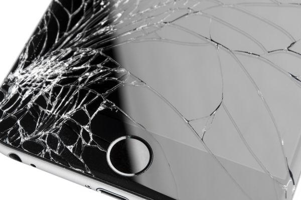 Have a problem with your iphone? Please don't hesitate to call us. We're here to help.