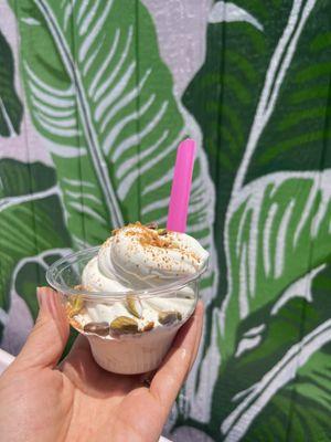 vanilla froyo with pistachios & Lotus cookies