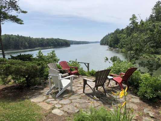 Oceanfront patio to catch the best ocean breezes - perfect for a cup of coffee or an afternoon drink.