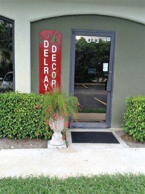 Delray Decor front door.  Just look for our red sign.