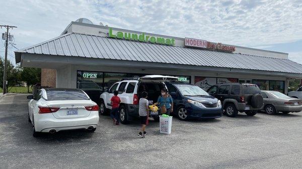 iWash 365 laundromat on Carolina beach road, large capacity Washers and large capacity Dryers.