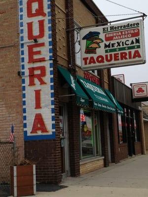 Taqueria La Herencia